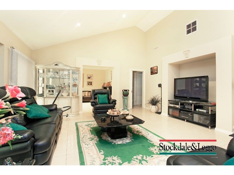 15 Snowgum Court, Narre Warren South VIC 3805