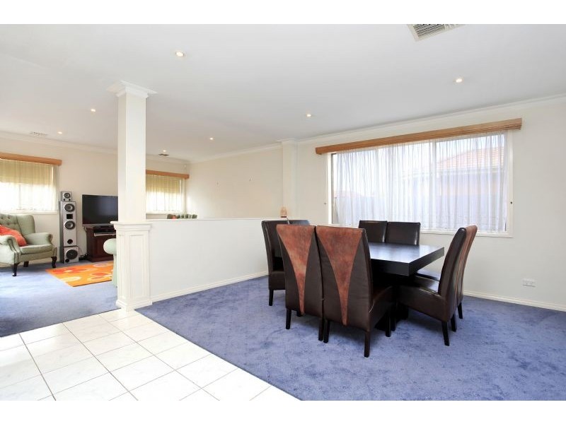 52 The Promenade, Narre Warren South VIC 3805