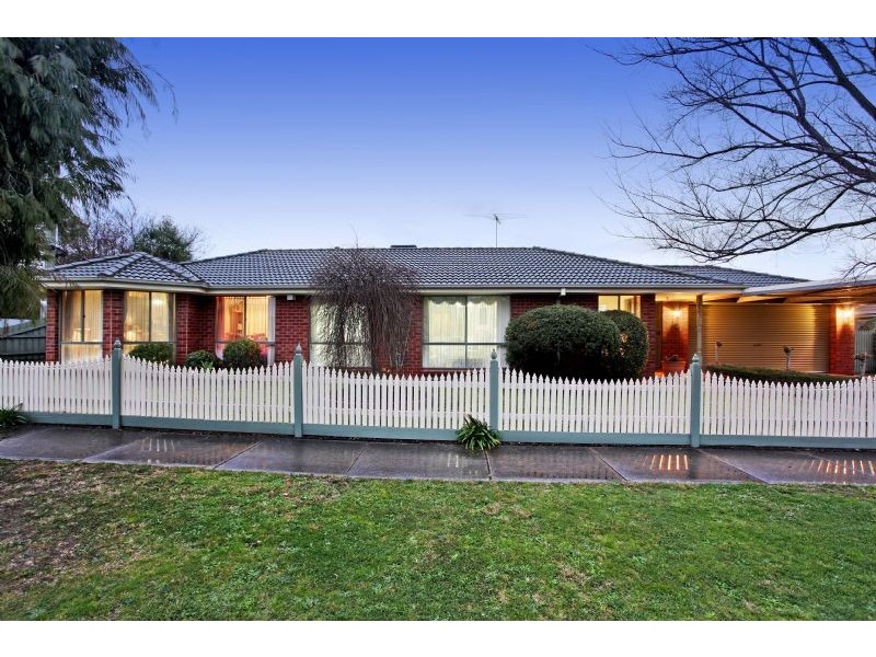 11 Brendan Court, Hallam VIC 3803