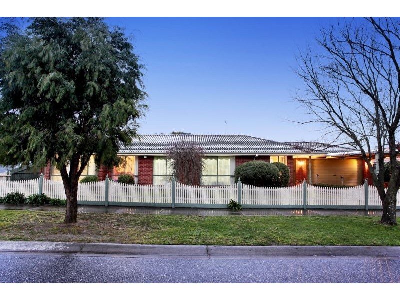 11 Brendan Court, Hallam VIC 3803