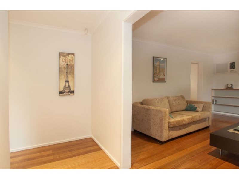 1/15 Sweeney Drive, Narre Warren VIC 3805