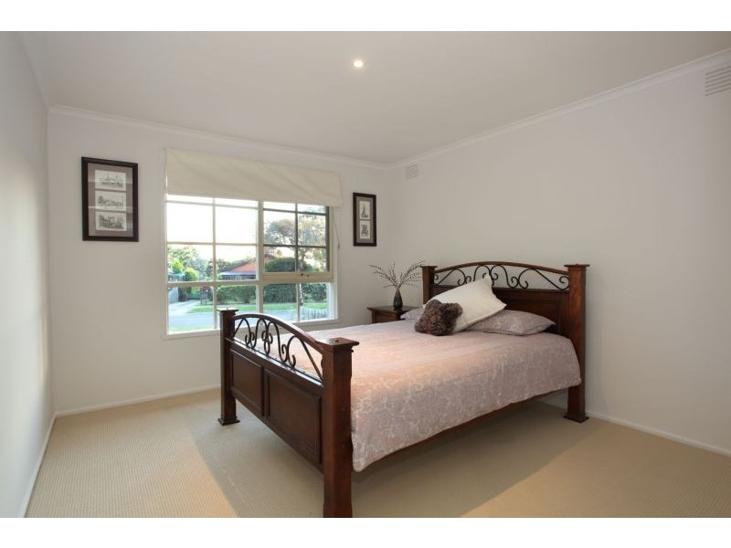 1/15 Sweeney Drive, Narre Warren VIC 3805