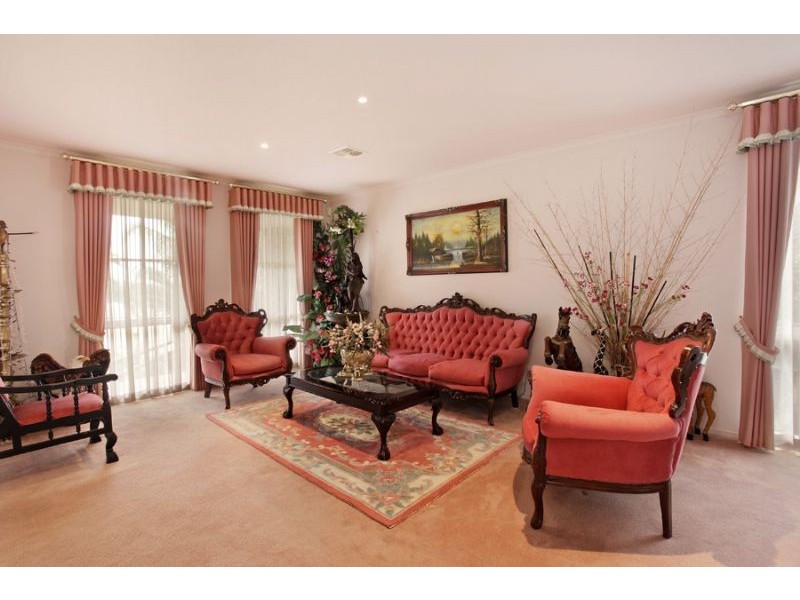 4 Cullen Close, Berwick VIC 3806
