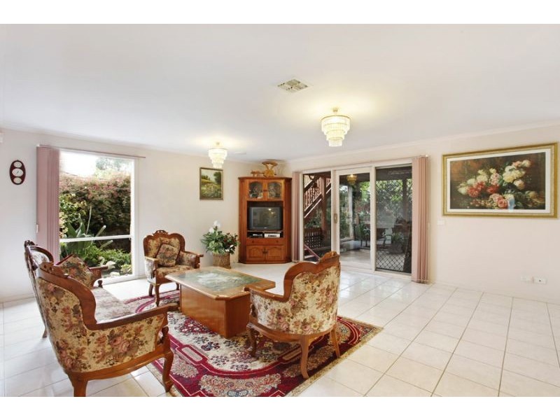 4 Cullen Close, Berwick VIC 3806