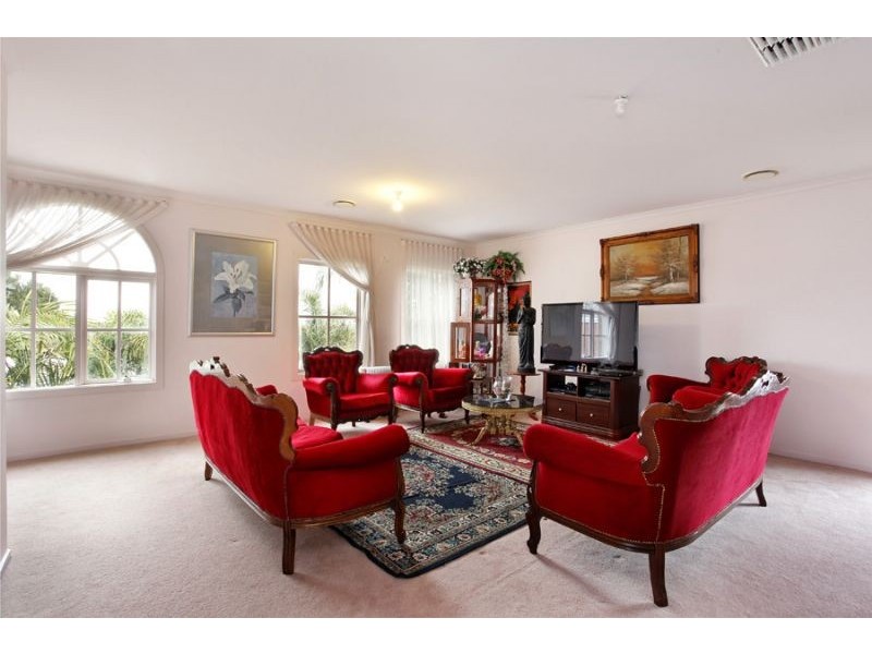 4 Cullen Close, Berwick VIC 3806