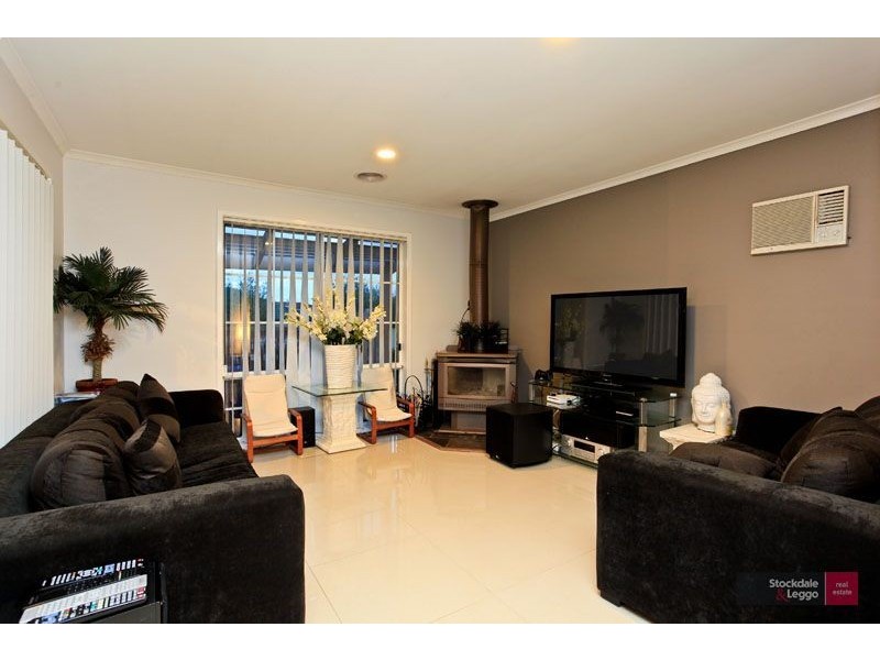 13 Highland Crescent, Narre Warren South VIC 3805