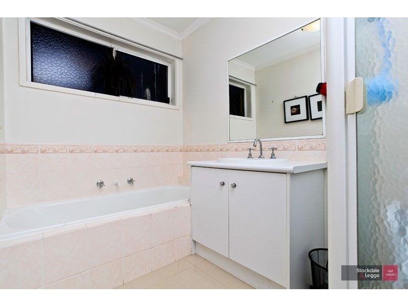 13 Highland Crescent, Narre Warren South VIC 3805