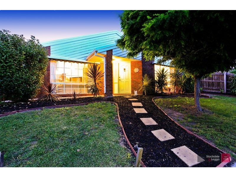 13 Highland Crescent, Narre Warren South VIC 3805