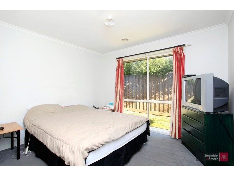 15 Melzak Way, Berwick VIC 3806