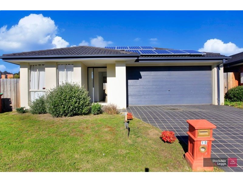 15 Melzak Way, Berwick VIC 3806