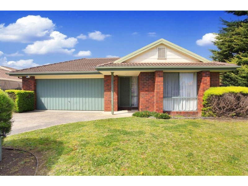 6 Garem Gam Wynd, Narre Warren South VIC 3805
