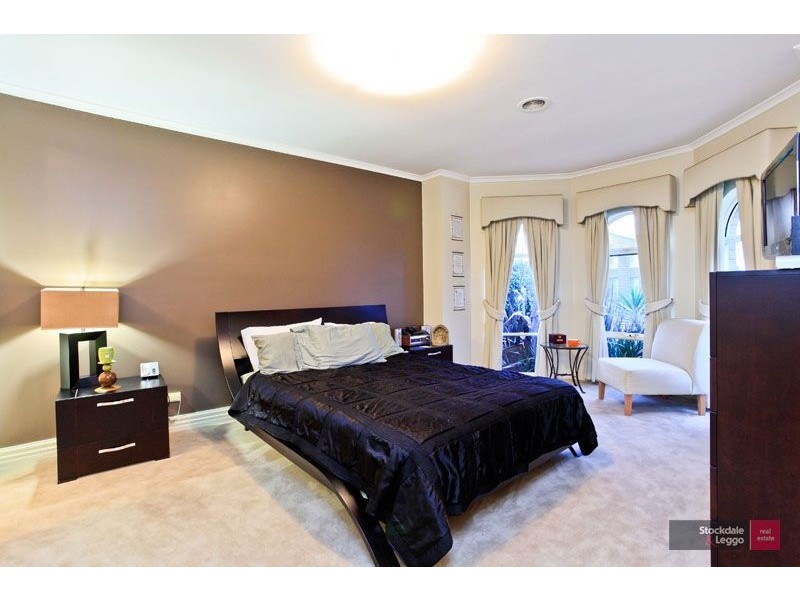 42 Marsh Grove, Berwick VIC 3806