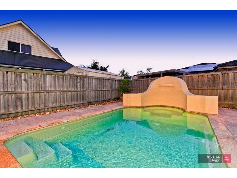 42 Marsh Grove, Berwick VIC 3806