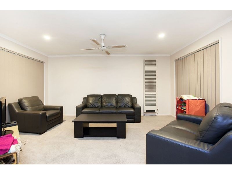 40 Garnet Close, Narre Warren VIC 3805