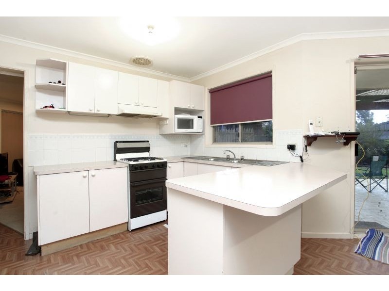 40 Garnet Close, Narre Warren VIC 3805