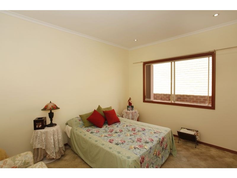 10 Fern Way, Narre Warren South VIC 3805
