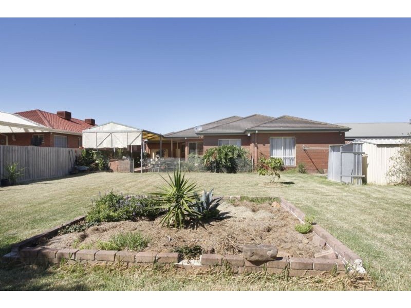 10 Fern Way, Narre Warren South VIC 3805