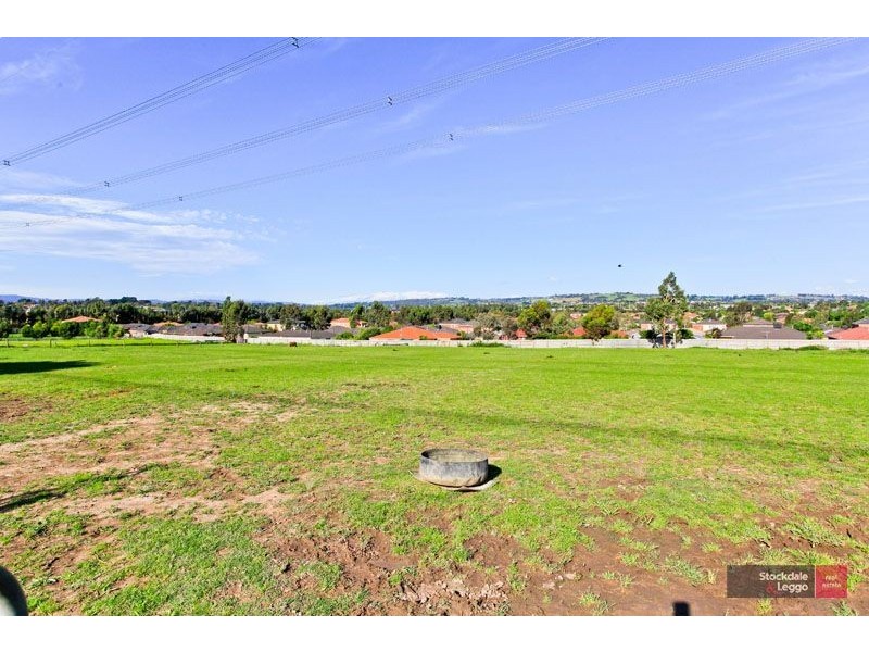 37-39 George Chudleigh Drive, Hallam VIC 3803