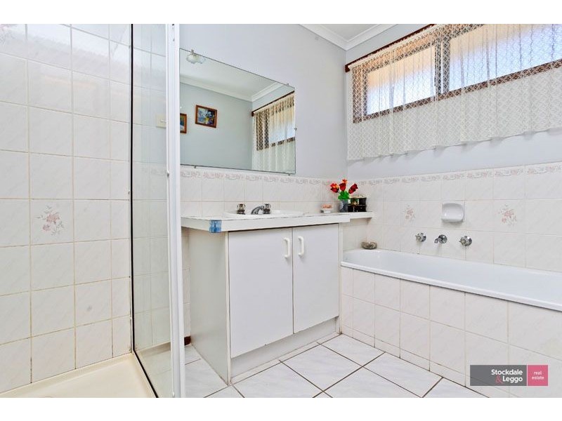 6 Tara Court, Hallam VIC 3803