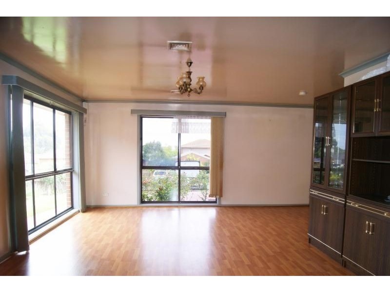 28 Springfield Drive, Narre Warren VIC 3805