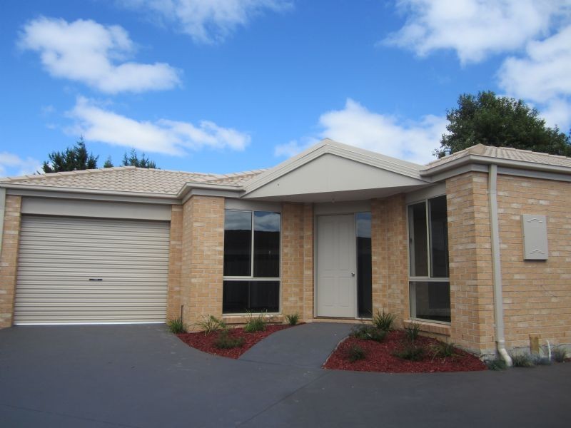 2/71 Amber Crescent, Narre Warren VIC 3805