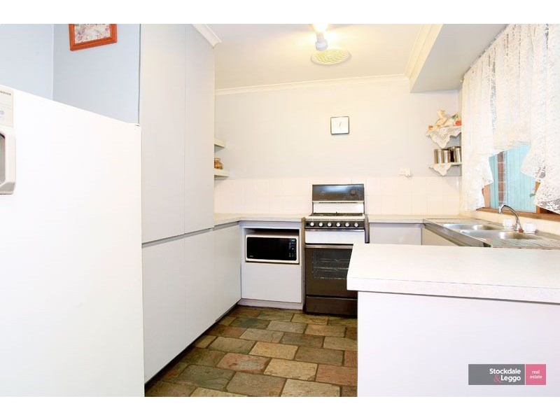 11 Cardamon Drive, Hallam VIC 3803