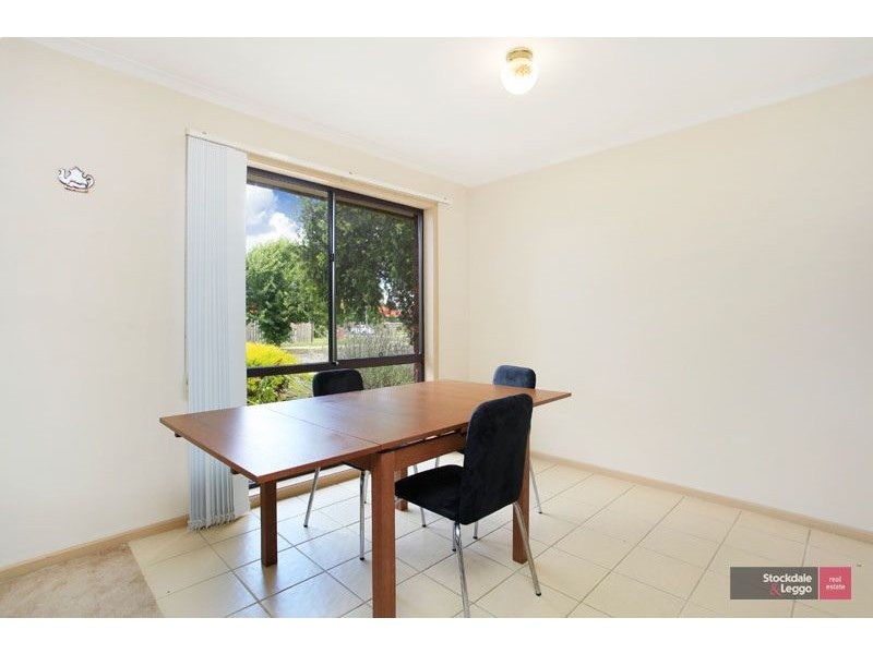 2/120 Fleetwood Drive, Narre Warren VIC 3805