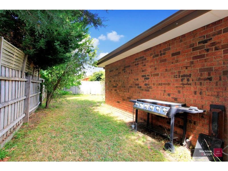2/120 Fleetwood Drive, Narre Warren VIC 3805