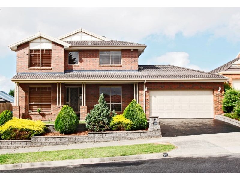 16 Eastern Park Square, Narre Warren South VIC 3805