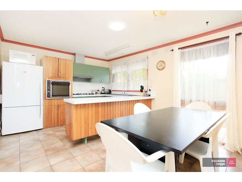 16 Fernwood Road, Narre Warren VIC 3805