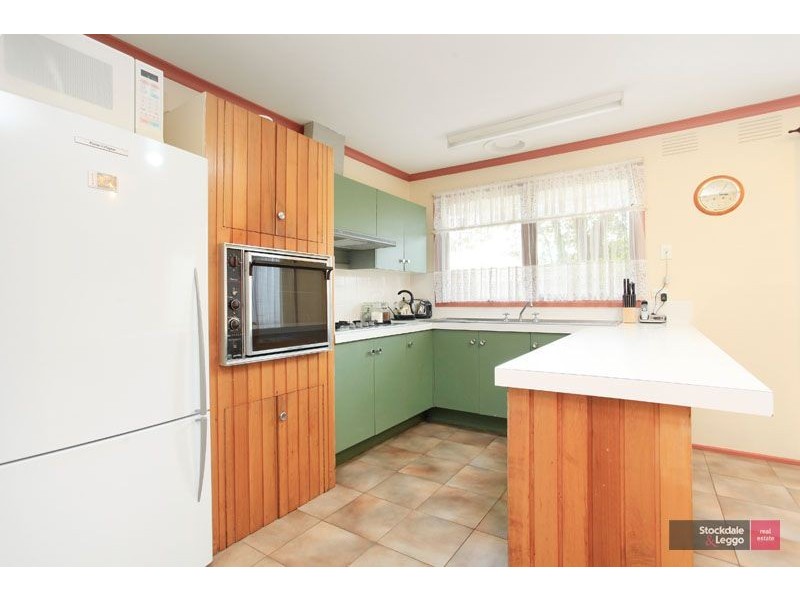 16 Fernwood Road, Narre Warren VIC 3805