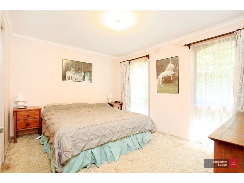 16 Fernwood Road, Narre Warren VIC 3805