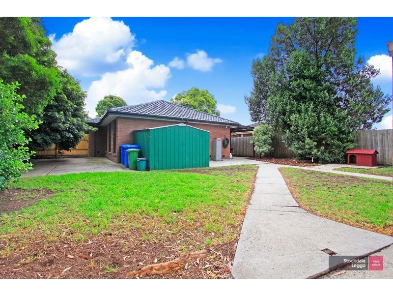 16 Fernwood Road, Narre Warren VIC 3805