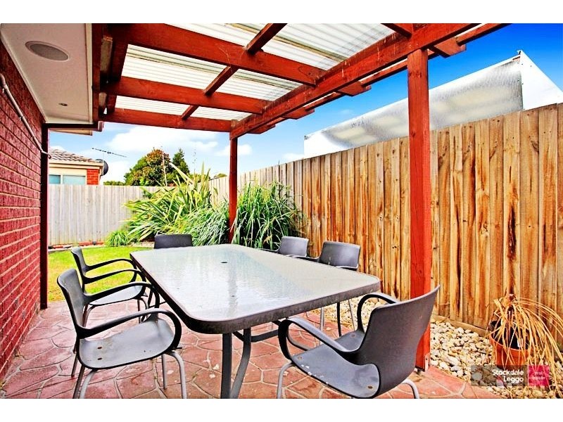 4 Shady Close, Narre Warren South VIC 3805