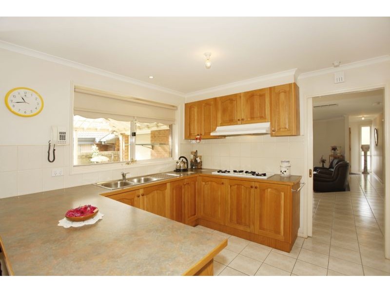 10 Brendan Court, Hallam VIC 3803