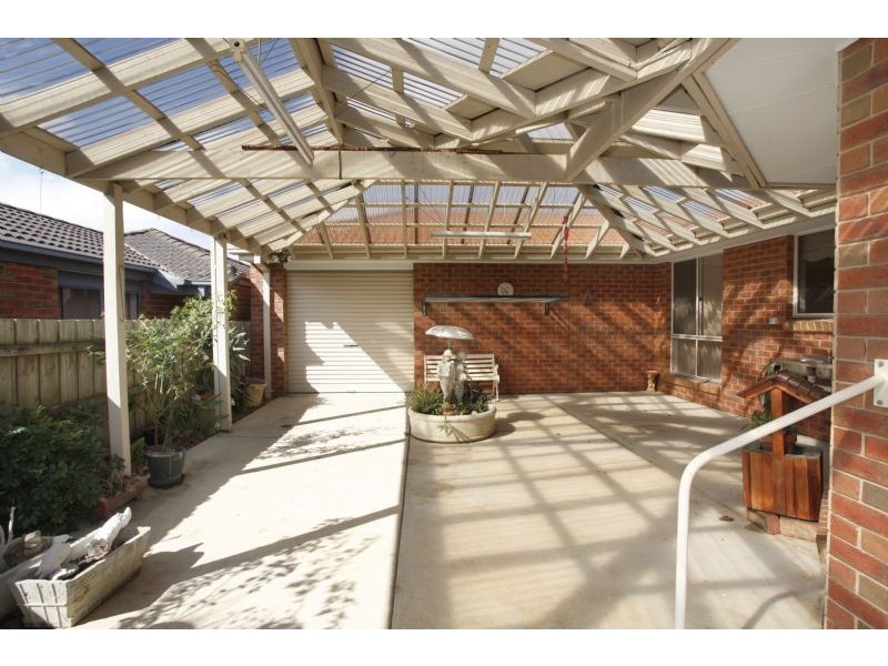 10 Brendan Court, Hallam VIC 3803