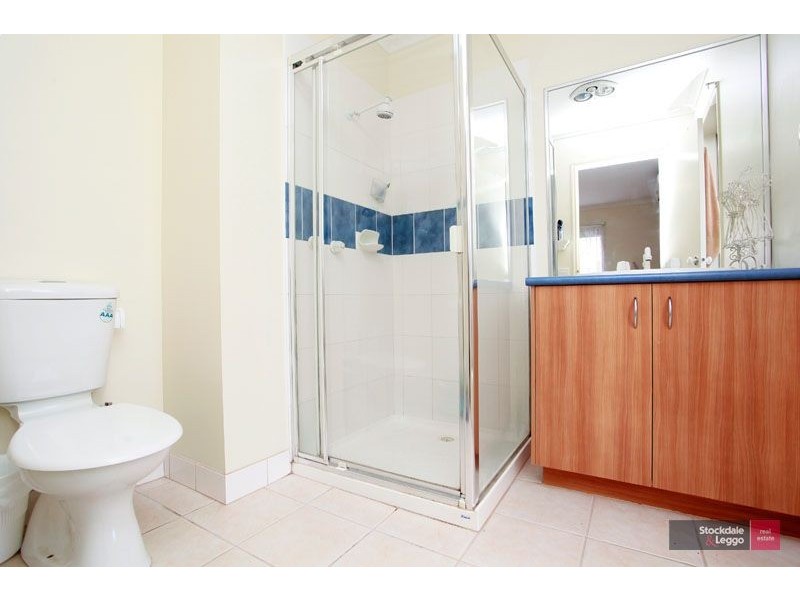 24 Hallmark Drive, Narre Warren South VIC 3805