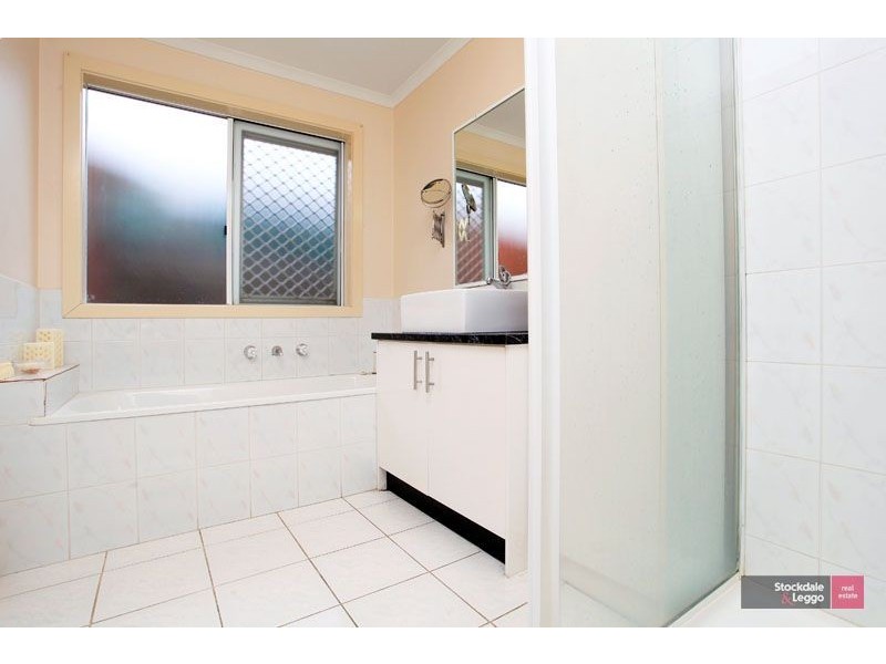 15 Horseman Court, Narre Warren South VIC 3805