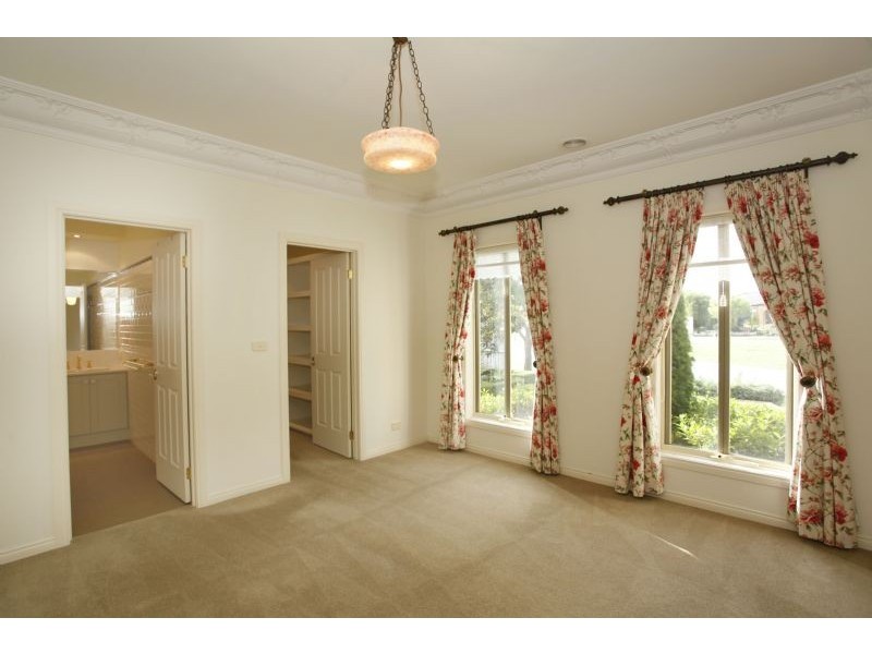 3 View Park Circuit, Narre Warren South VIC 3805