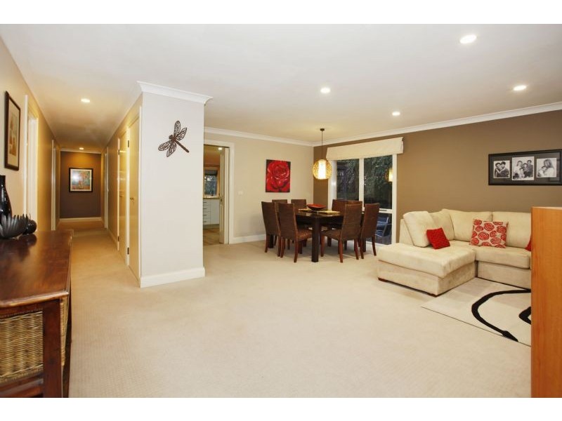 2 Glover Court, Berwick VIC 3806