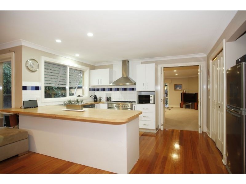 2 Glover Court, Berwick VIC 3806