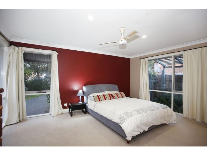 2 Glover Court, Berwick VIC 3806