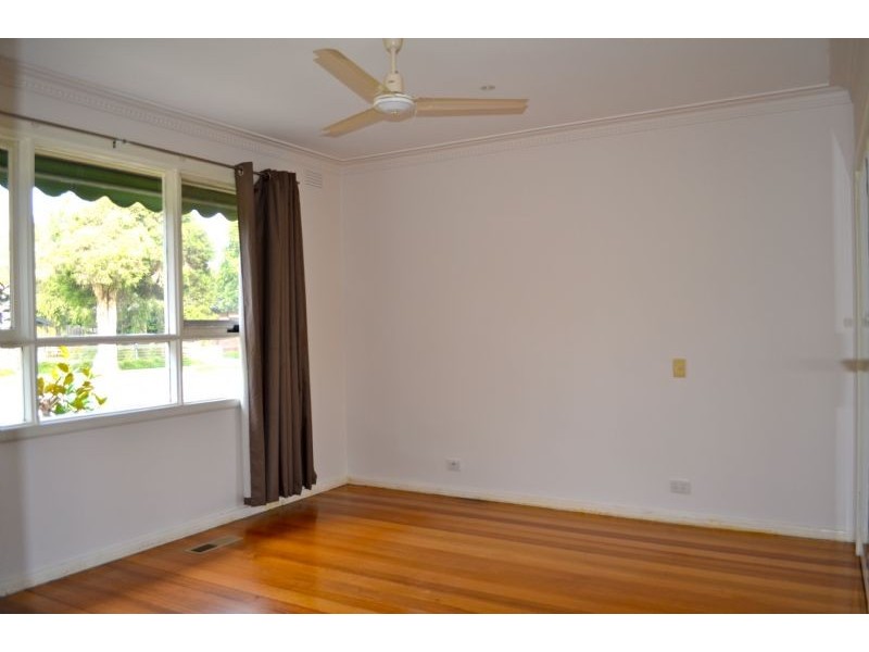 2 Evan Street, Berwick VIC 3806