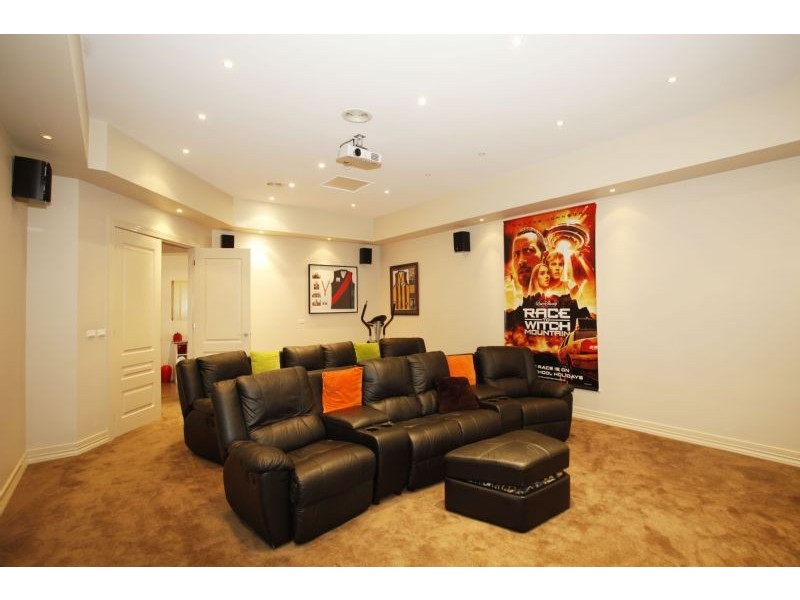 25 Aranmore Crescent, Narre Warren North VIC 3804