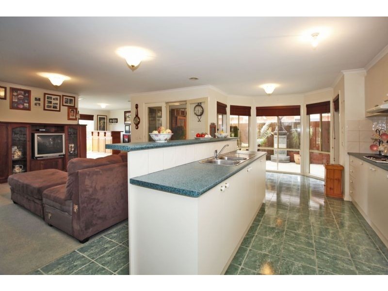 7 Teesdale Court, Narre Warren South VIC 3805