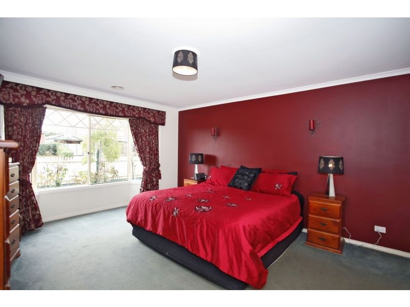 7 Teesdale Court, Narre Warren South VIC 3805