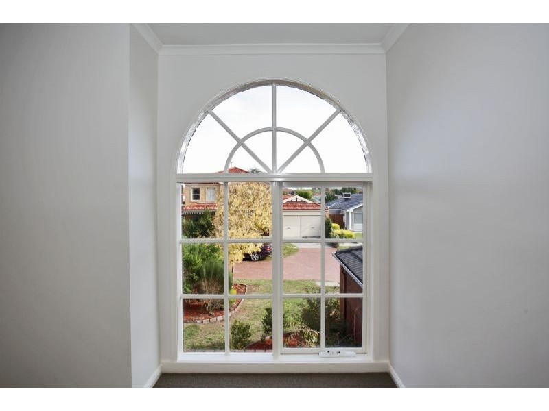 8 Hedley Court, Narre Warren VIC 3805