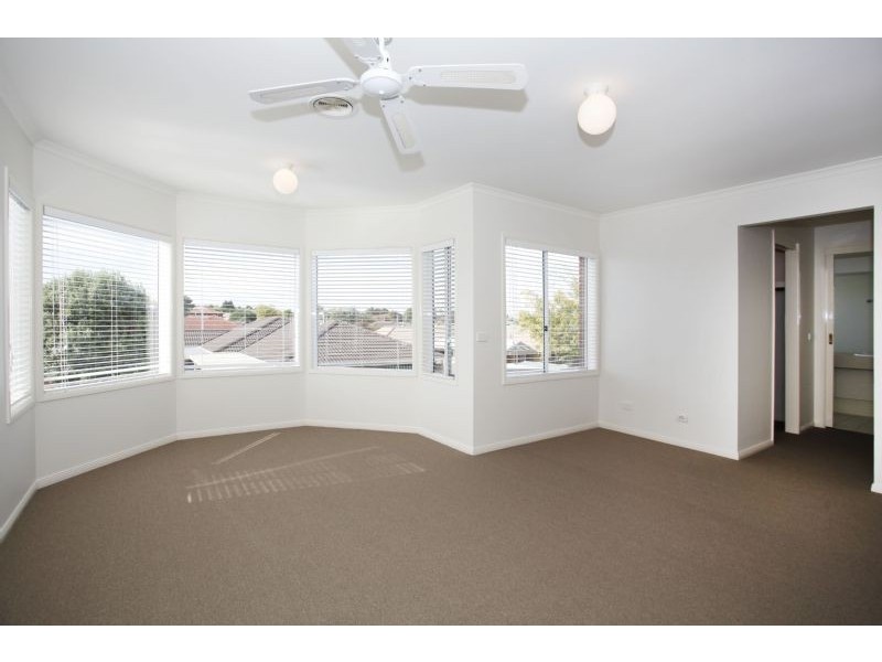 8 Hedley Court, Narre Warren VIC 3805