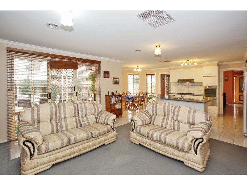 7 Fairmead Place, Narre Warren South VIC 3805