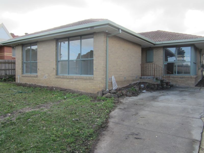 1/10 Meadow Wood Walk, Narre Warren VIC 3805